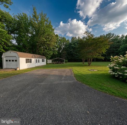 110 E HARBOR DR, Reedville, VA 22539