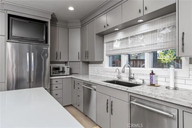 2351 Lynborough Court, Turlock, CA 95382