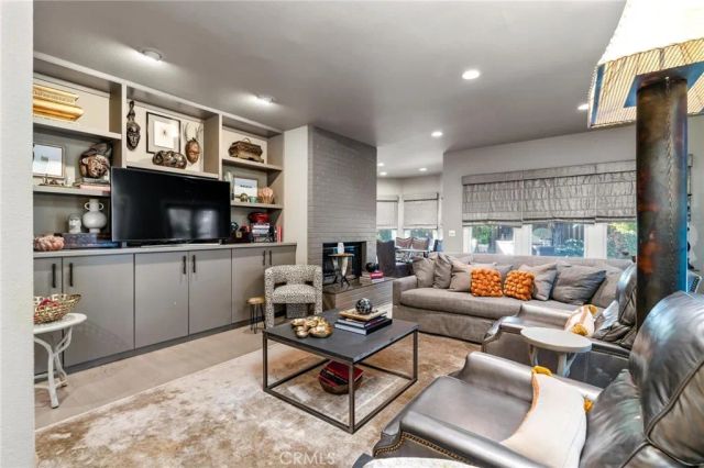 2351 Lynborough Court, Turlock, CA 95382