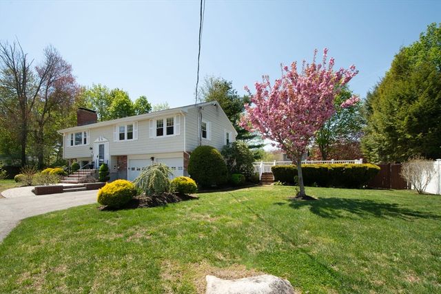 49 Woodman Cir, Weymouth, MA 02190