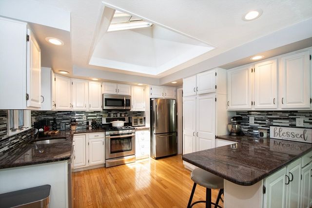 49 Woodman Cir, Weymouth, MA 02190