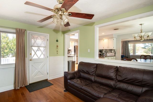 49 Woodman Cir, Weymouth, MA 02190