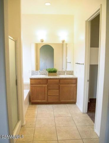 1472 Patricia Avenue 7, Simi Valley, CA 93065