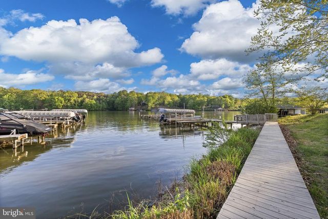 5500 HICKORY TREE LN, Mineral, VA 23117