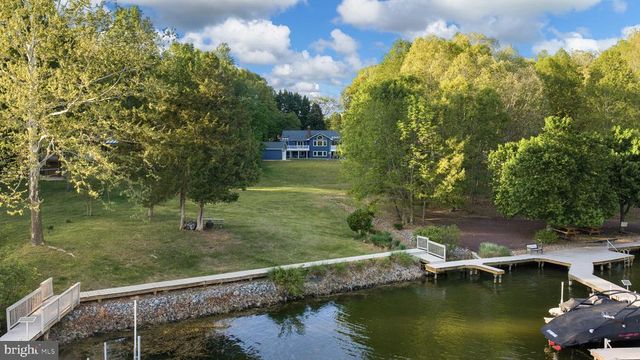 5500 HICKORY TREE LN, Mineral, VA 23117
