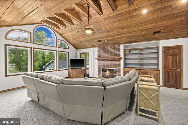 5500 HICKORY TREE LN, Mineral, VA 23117