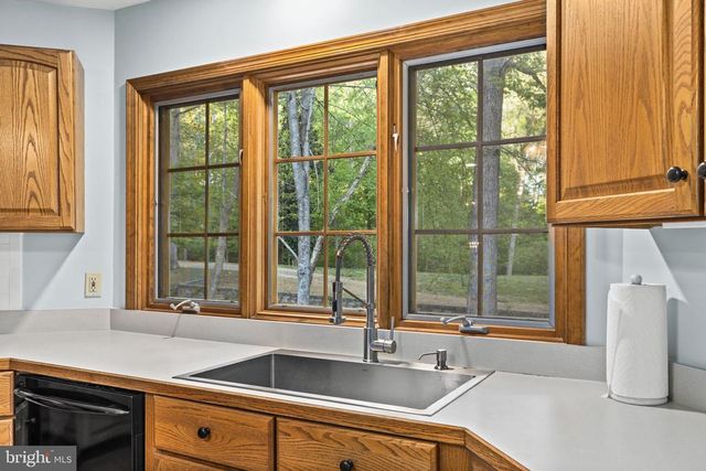 5500 HICKORY TREE LN, Mineral, VA 23117