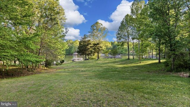 5500 HICKORY TREE LN, Mineral, VA 23117