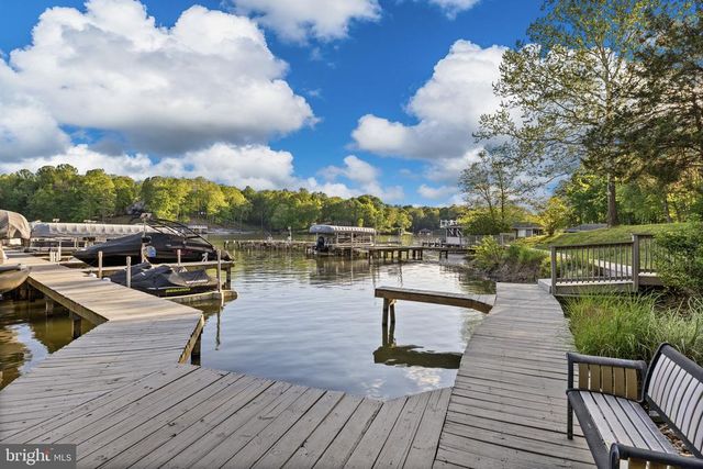 5500 HICKORY TREE LN, Mineral, VA 23117