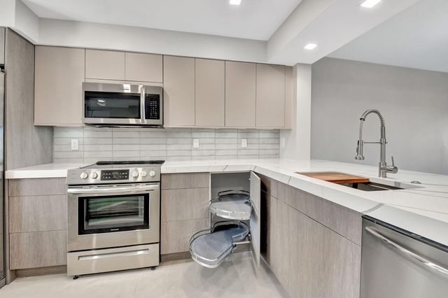 14095 Royal Vista Drive 202, Delray Beach, FL 33484