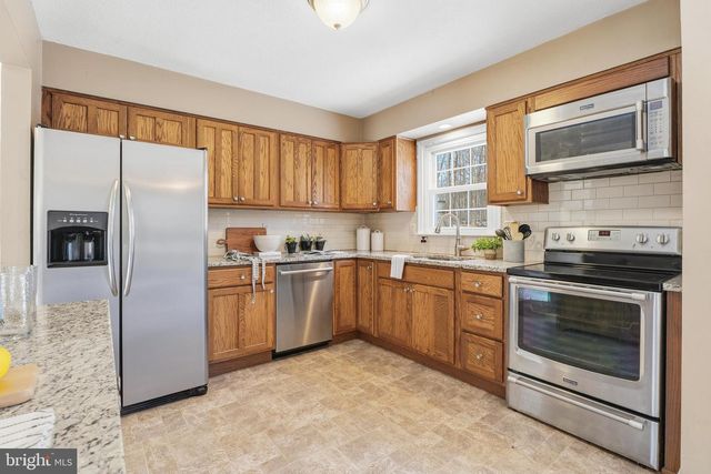 2213 GREEN HAVEN WAY, Hampstead, MD 21074