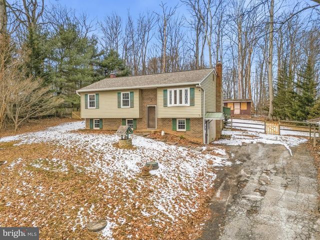 2213 GREEN HAVEN WAY, Hampstead, MD 21074