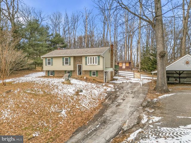 2213 GREEN HAVEN WAY, Hampstead, MD 21074