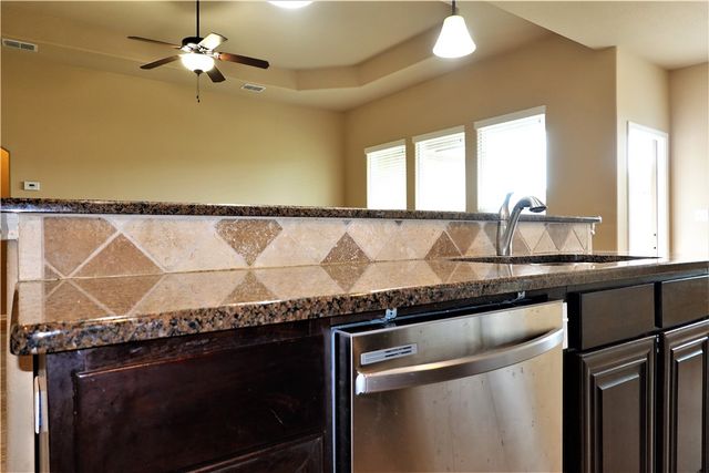 1006 Imperial St, Portland, TX 78374