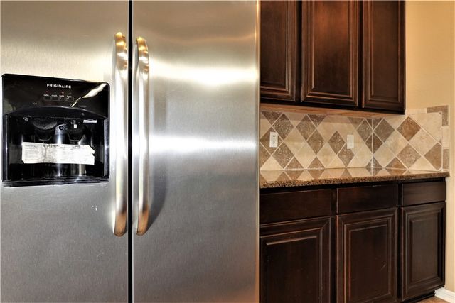 1006 Imperial St, Portland, TX 78374