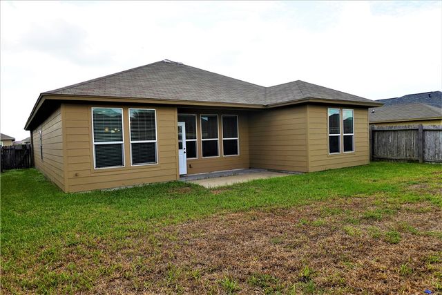 1006 Imperial St, Portland, TX 78374