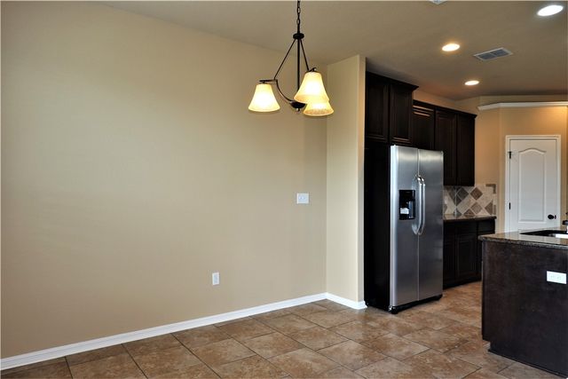 1006 Imperial St, Portland, TX 78374