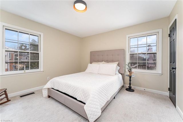 713 Lake Drive, Kernersville, NC 27284