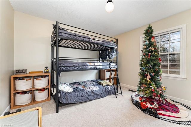 713 Lake Drive, Kernersville, NC 27284