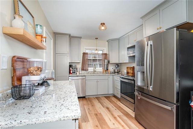 713 Lake Drive, Kernersville, NC 27284