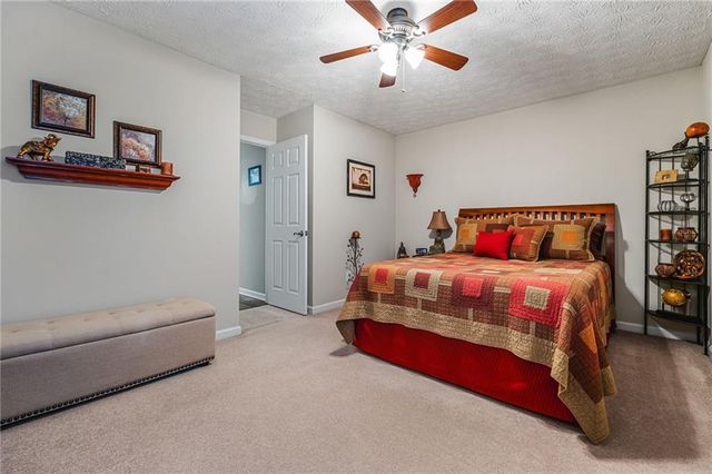 202 Weatherstone Crossing, Woodstock, GA 30188