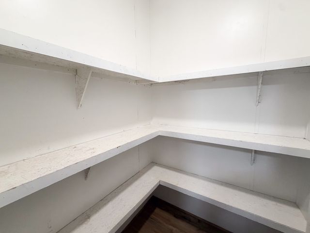 402 E College Avenue, Alvarado, TX 76009