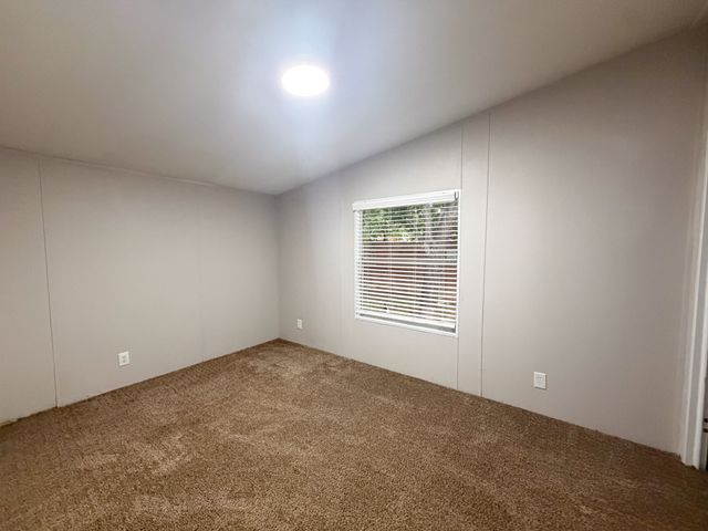 402 E College Avenue, Alvarado, TX 76009
