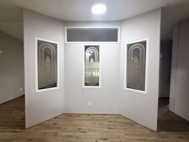 402 E College Avenue, Alvarado, TX 76009