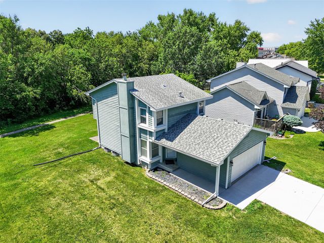 920 9th Avenue NW, Altoona, IA 50009
