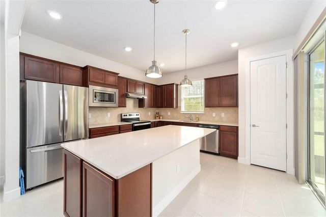 5882 SW 93RD CIRCLE, Ocala, FL 34481