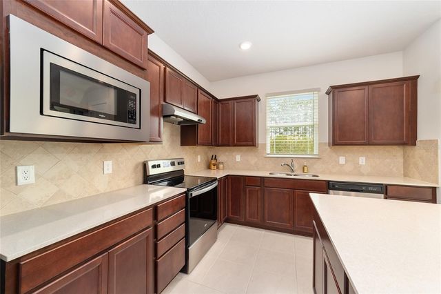 5882 SW 93RD CIRCLE, Ocala, FL 34481