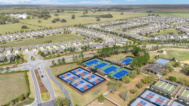 5882 SW 93RD CIRCLE, Ocala, FL 34481