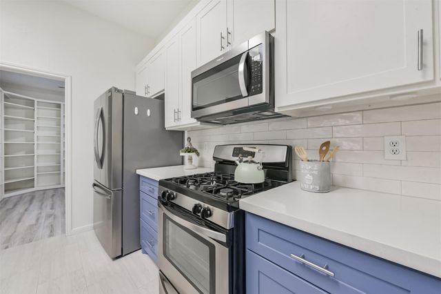3810 E Peach Hollow Circle, Pearland, TX 77584