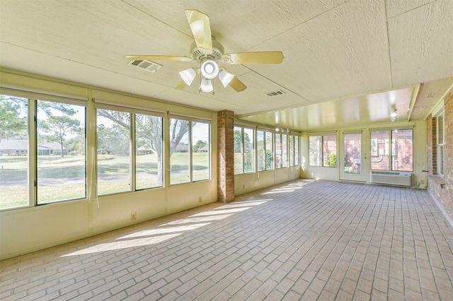 3810 E Peach Hollow Circle, Pearland, TX 77584