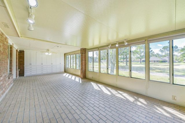 3810 E Peach Hollow Circle, Pearland, TX 77584