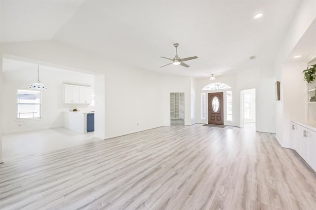 3810 E Peach Hollow Circle, Pearland, TX 77584