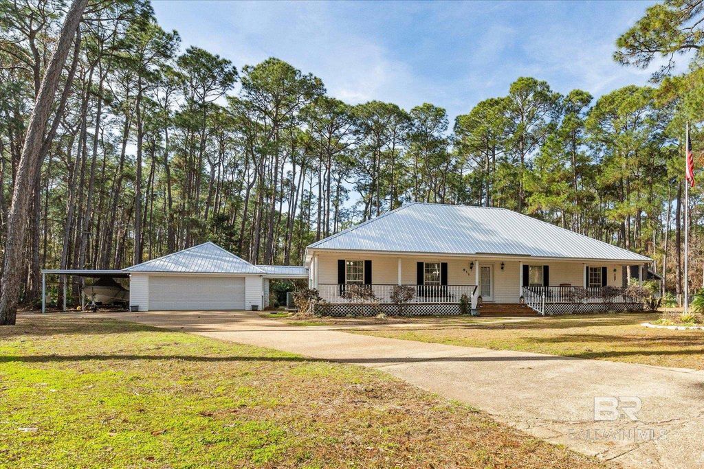 811 Ingraham Place, Dauphin Island, AL 36528
