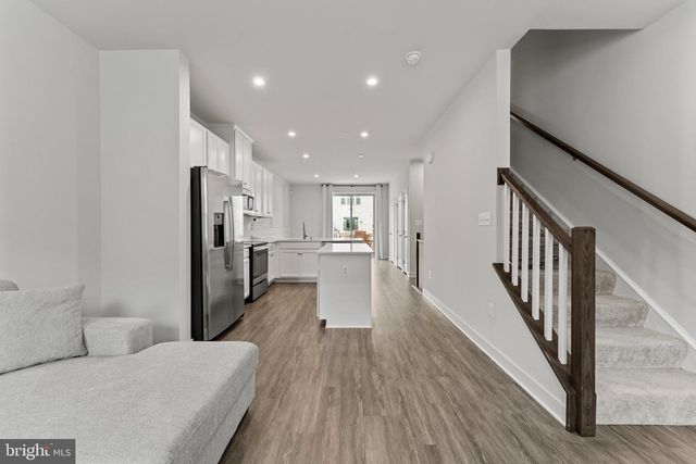 224 S NEWKIRK ST, Baltimore, MD 21224