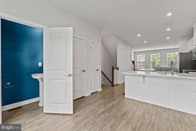 224 S NEWKIRK ST, Baltimore, MD 21224