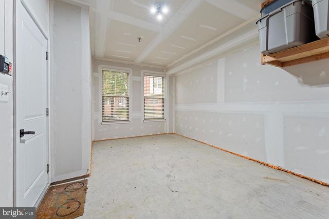 224 S NEWKIRK ST, Baltimore, MD 21224