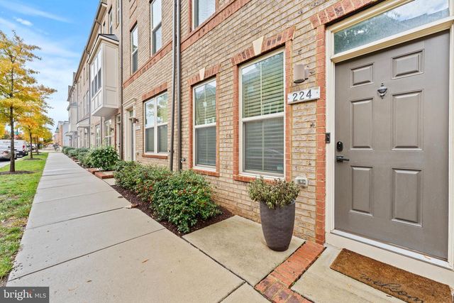 224 S NEWKIRK ST, Baltimore, MD 21224