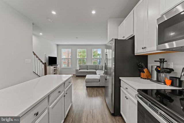 224 S NEWKIRK ST, Baltimore, MD 21224