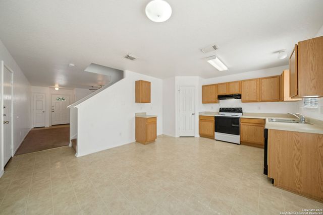 7 KENROCK RDG, San Antonio, TX 78254