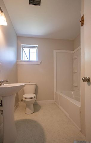 6416 N Galvez Street, New Orleans, LA 70117