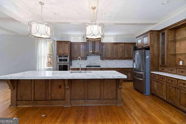 1421 Hedgewood Lane NW, Kennesaw, GA 30152