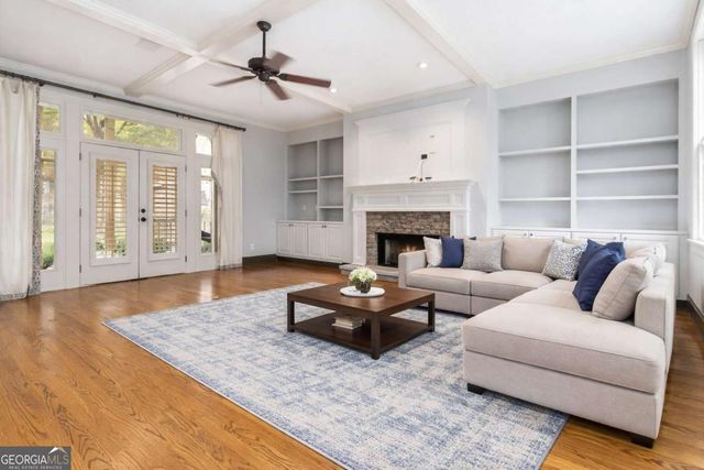 1421 Hedgewood Lane NW, Kennesaw, GA 30152