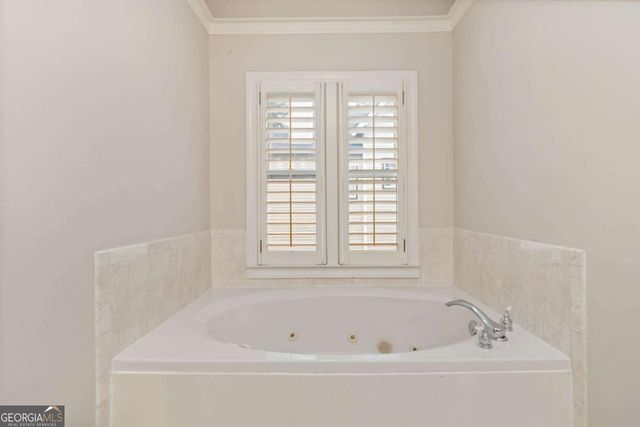 1421 Hedgewood Lane NW, Kennesaw, GA 30152