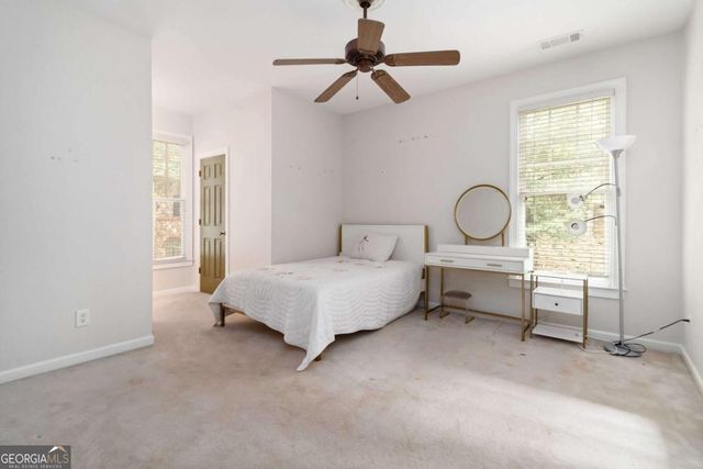 1421 Hedgewood Lane NW, Kennesaw, GA 30152