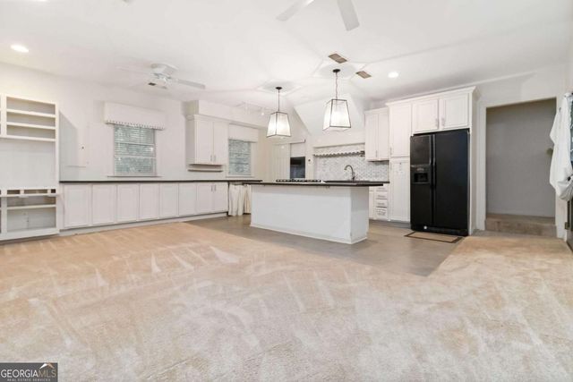 1421 Hedgewood Lane NW, Kennesaw, GA 30152