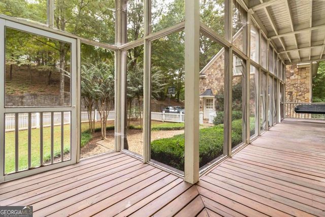 1421 Hedgewood Lane NW, Kennesaw, GA 30152